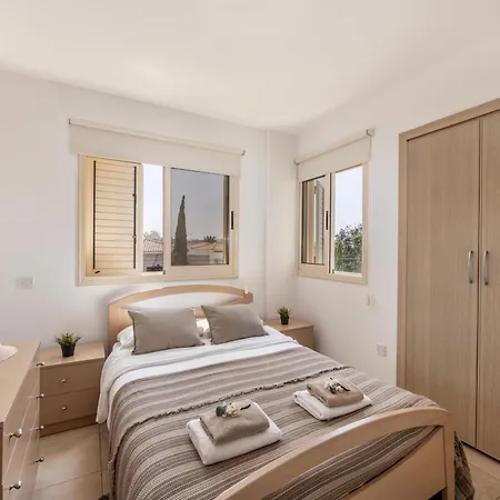 Pelagos 6 * Paralimni