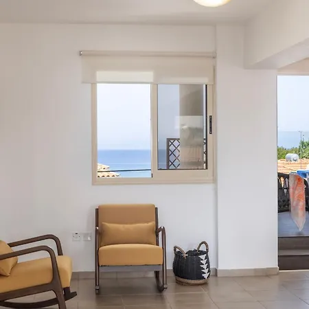 Pelagos 6 פאראלימני