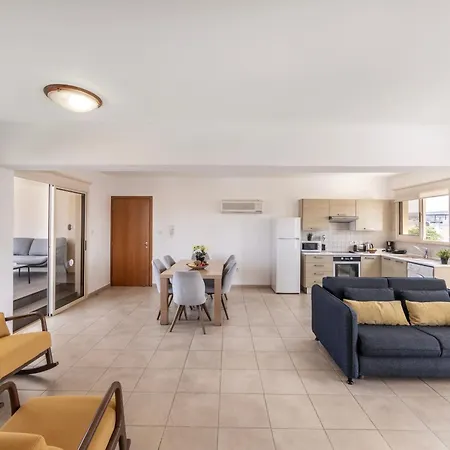 Appartement Pelagos 6 *